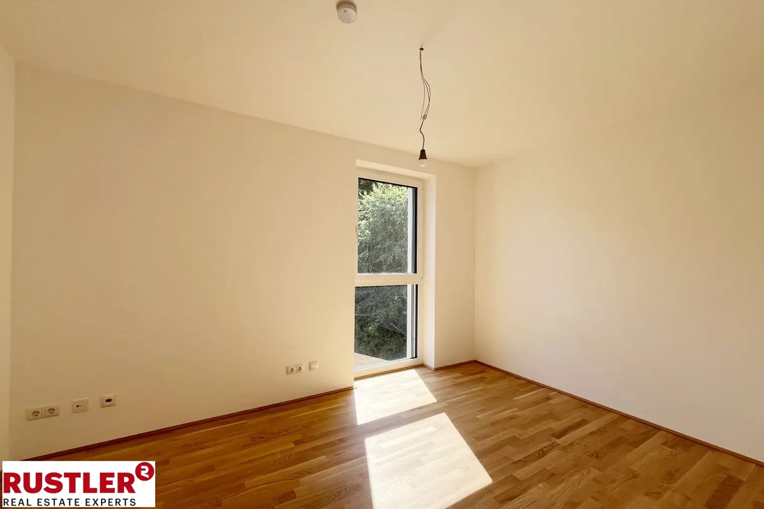 Perfekter Mix aus Stadt und Natur im Projekt Schlosspark
Geräumige 3-Zimmerwohnung mit Balkon