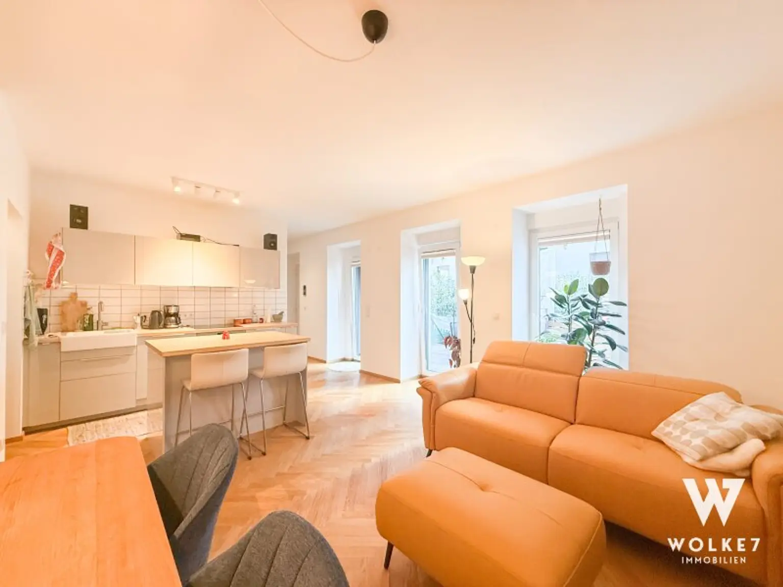 Charmante Maisonette-Wohnung mit Terrasse und Balkon in ruhiger Innenhoflage