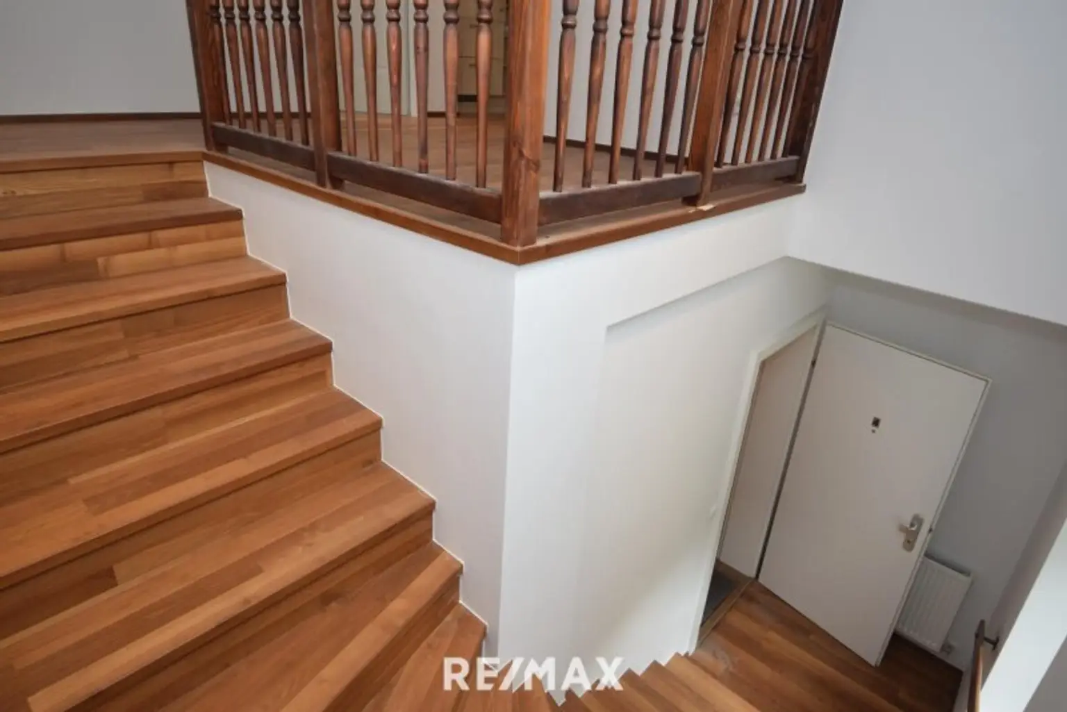 TOP 4 Stiegenaufgang