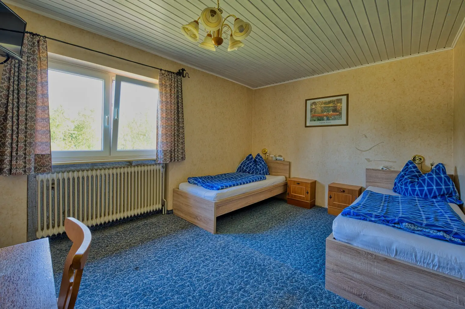 Reiterhof. Vierkanter. Wirtshaus. Zimmervermietung. Wohnungen. Natur.