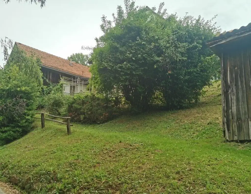 Idyllisches Grundstück mit Altbestand in ruhiger Sackgassenlage in begehrter Lage am Gedersberg