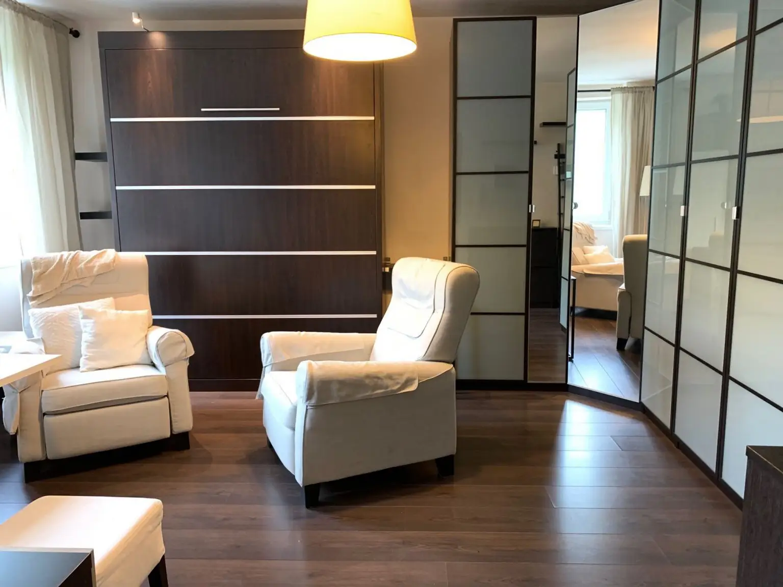 Charmante, vollmöblierte 1-Zimmer-Wohnung!