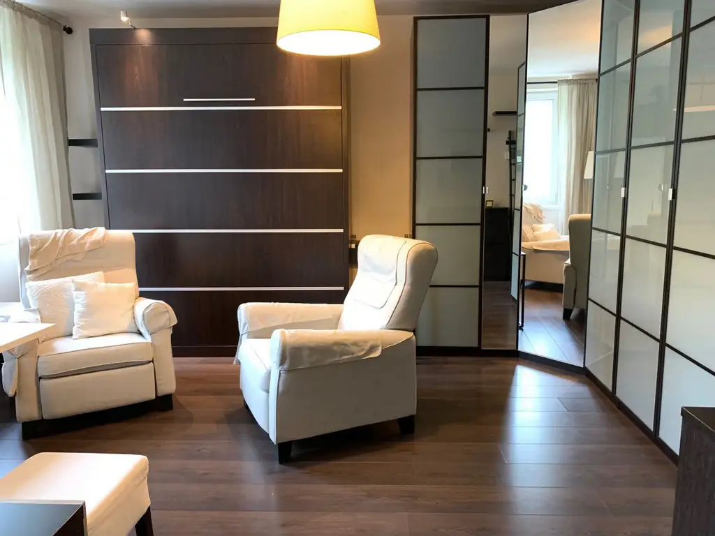 Charmante, vollmöblierte 1-Zimmer-Wohnung!