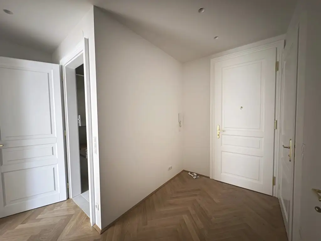 Erstbezug nach Sanierung -
Moderne 1 Zimmer Wohnung im Altbau