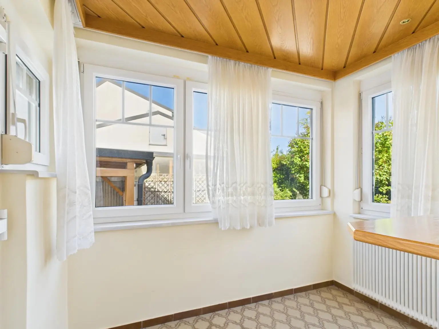 Sehr günstiges Haus mit Garten im Zentrum von Deutsch-Wagram