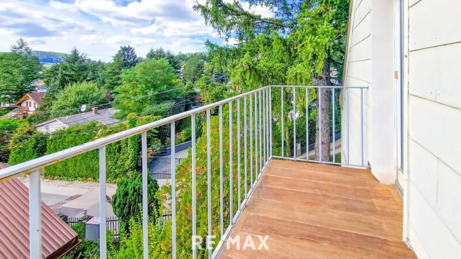 Balkon Zimmer 1 und 2 (Dachgeschoss)