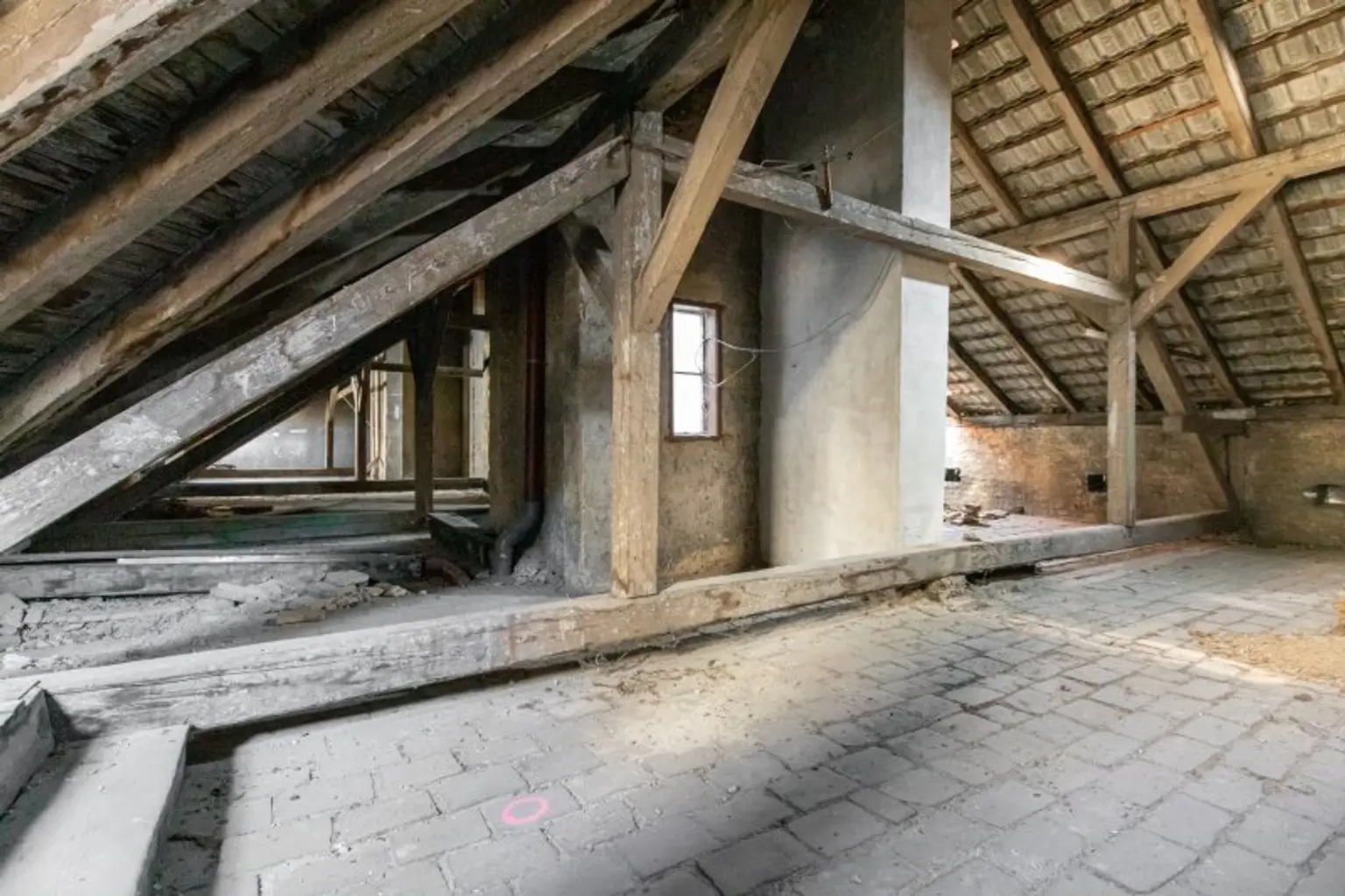 SELTENHEIT! Traumhaftes DG-Projekt in Fußnähe zur Innenstadt! Baubewilligt!