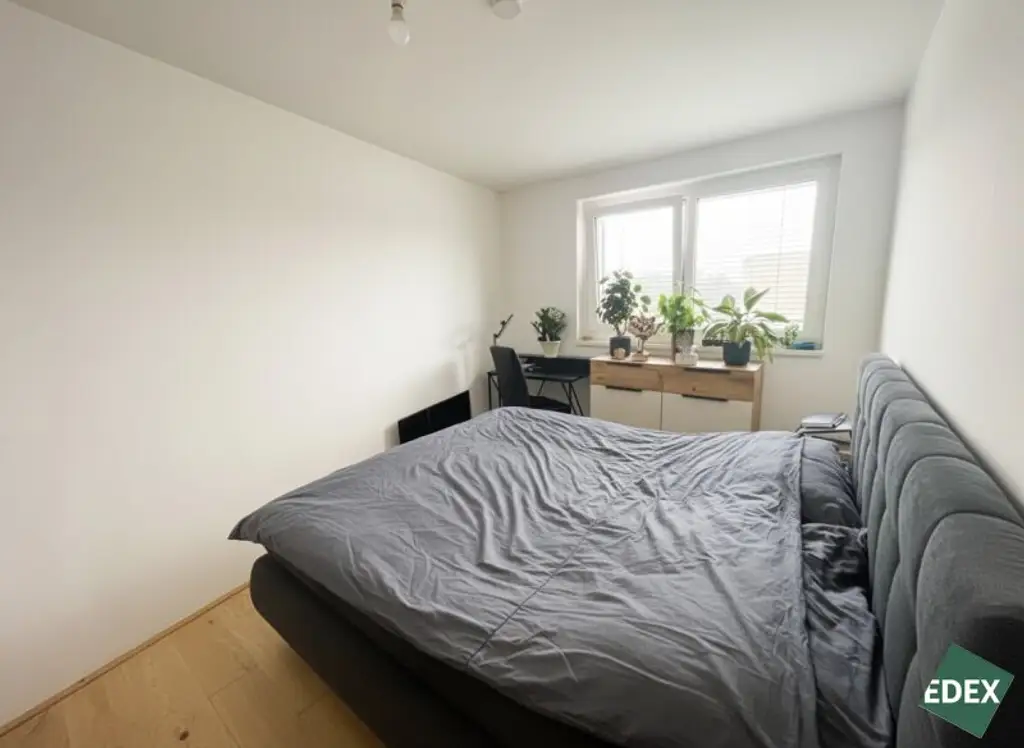 Ab Oktober: Schöne 2-Zimmer-Wohnung mit Balkon direkt bei der U3