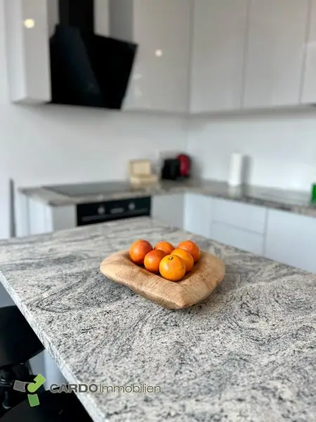 3 Zimmer Maissonettewohnung mit Garagenplatz, möbliert