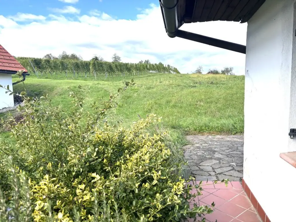** FÜR GENIESSER **  Schickes Kellerstöckl mit feiner Ausstattung am Gaaser Weinberg !!