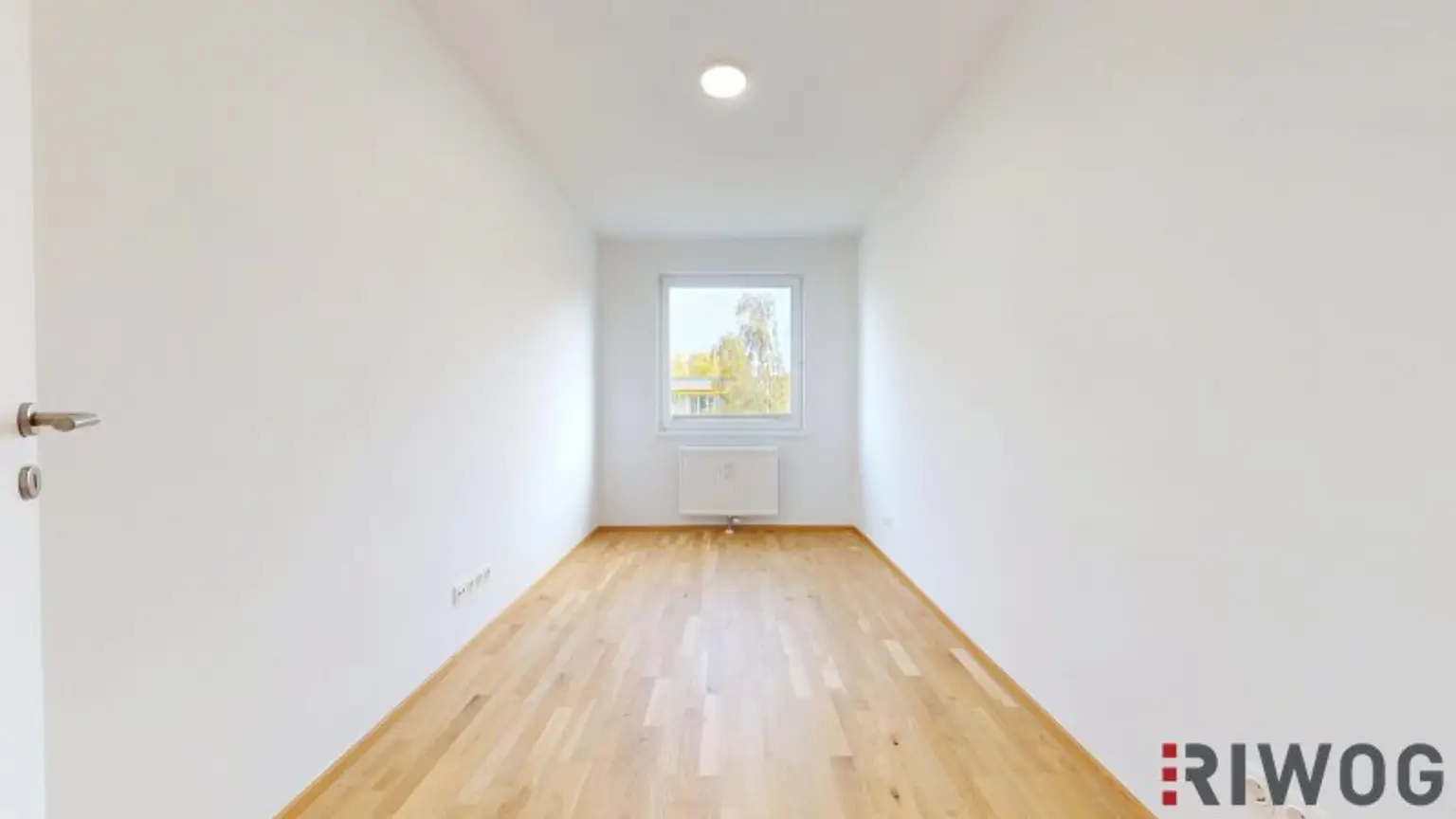 ERSTBEZUG nach Sanierung I 4 Zimmer Wohnung mit Loggia I Tischler Küche mit Siemens Geräte inklusive I Ruhelage I Naturpark Föhrenberge I 360° Rundgang