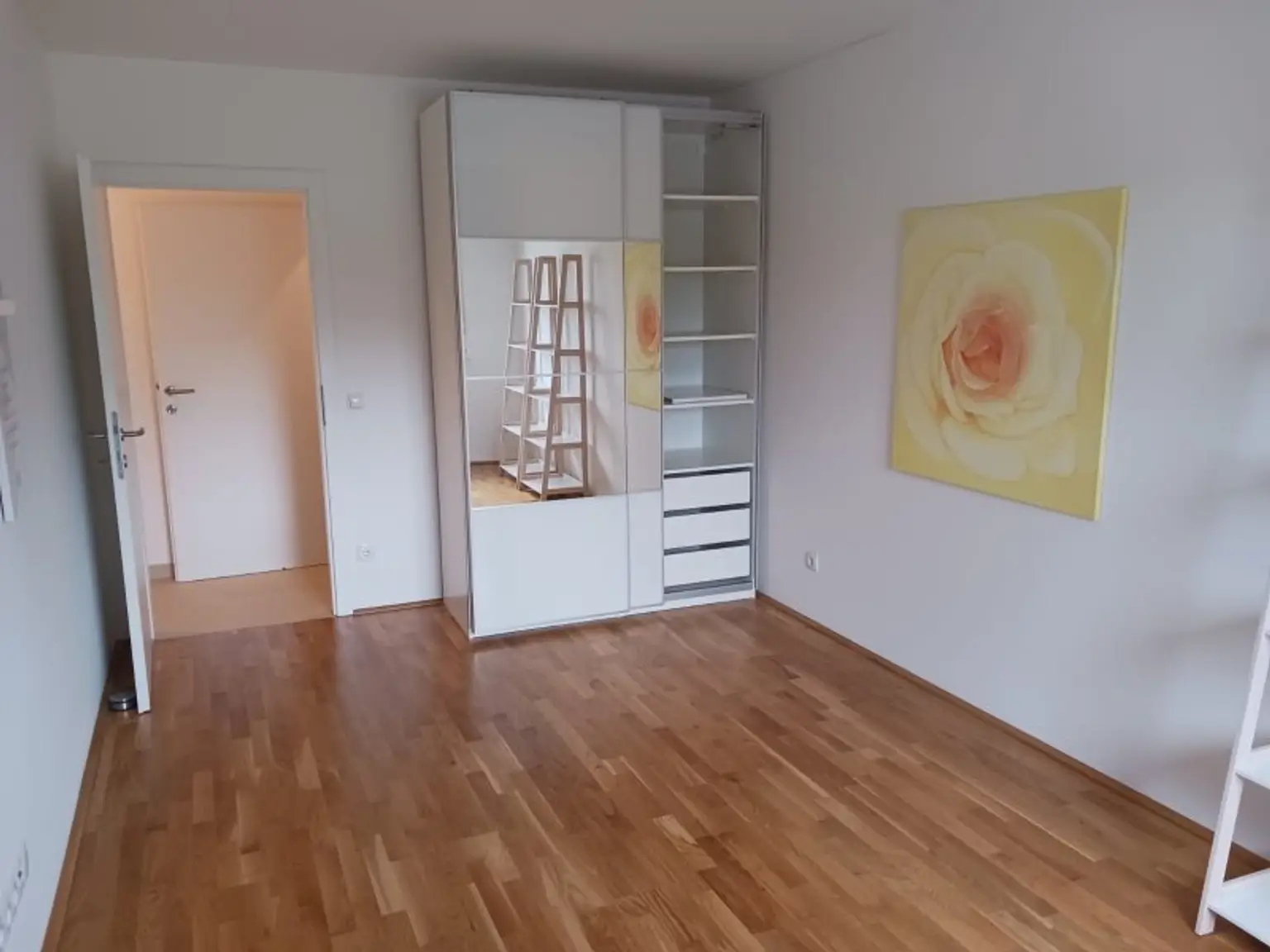 Ruhe trifft Qualität – moderne Wohnung mit Sonnenterrasse!