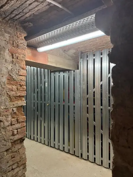 Wunderbare Dachgeschosswohnung in Top Lage mt Garage im Eigentum