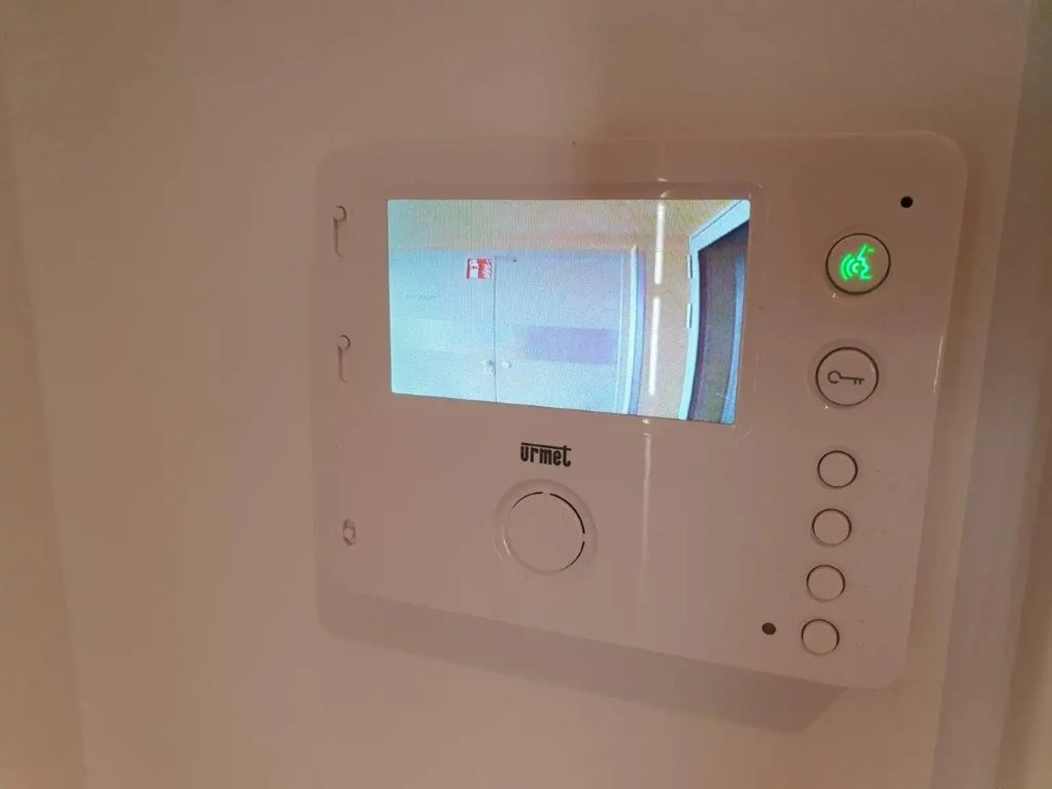 Helle Neubauwohnung, großzügige Aufteilung // Nähe U6!!