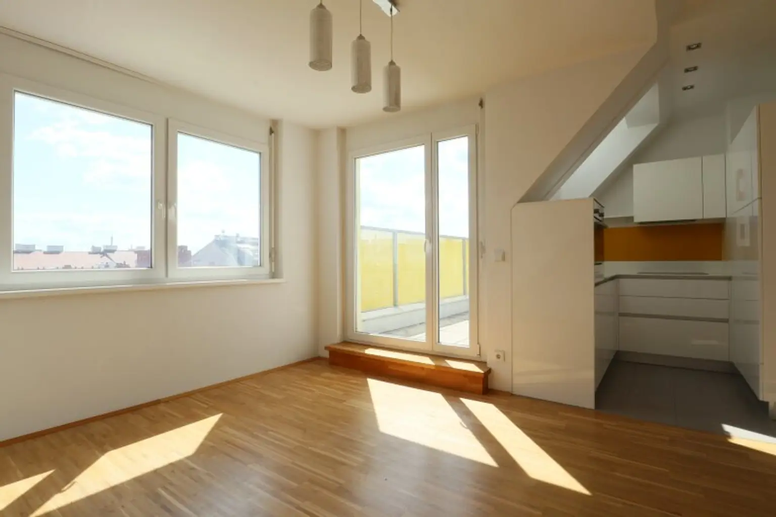 Charmante 2-Zimmer Dachgeschosswohnung bei Wilhelminenbergstraße - ab Dezember!