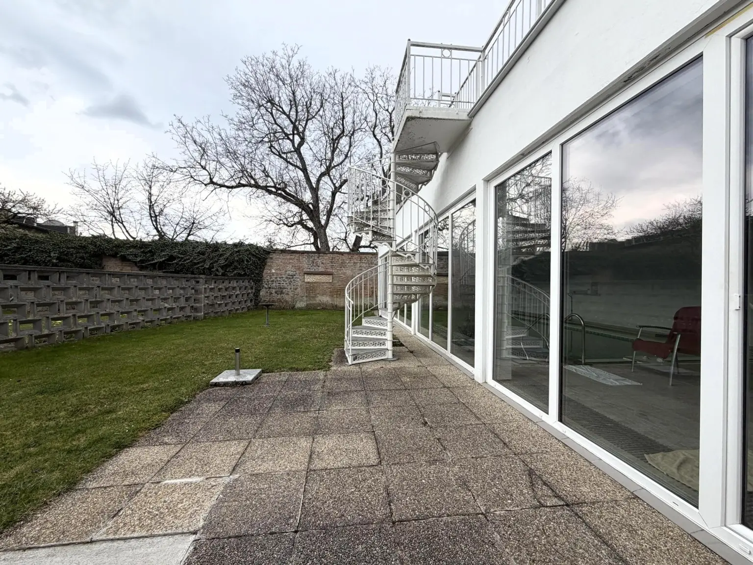 EG / Indoor-Pool-Garten