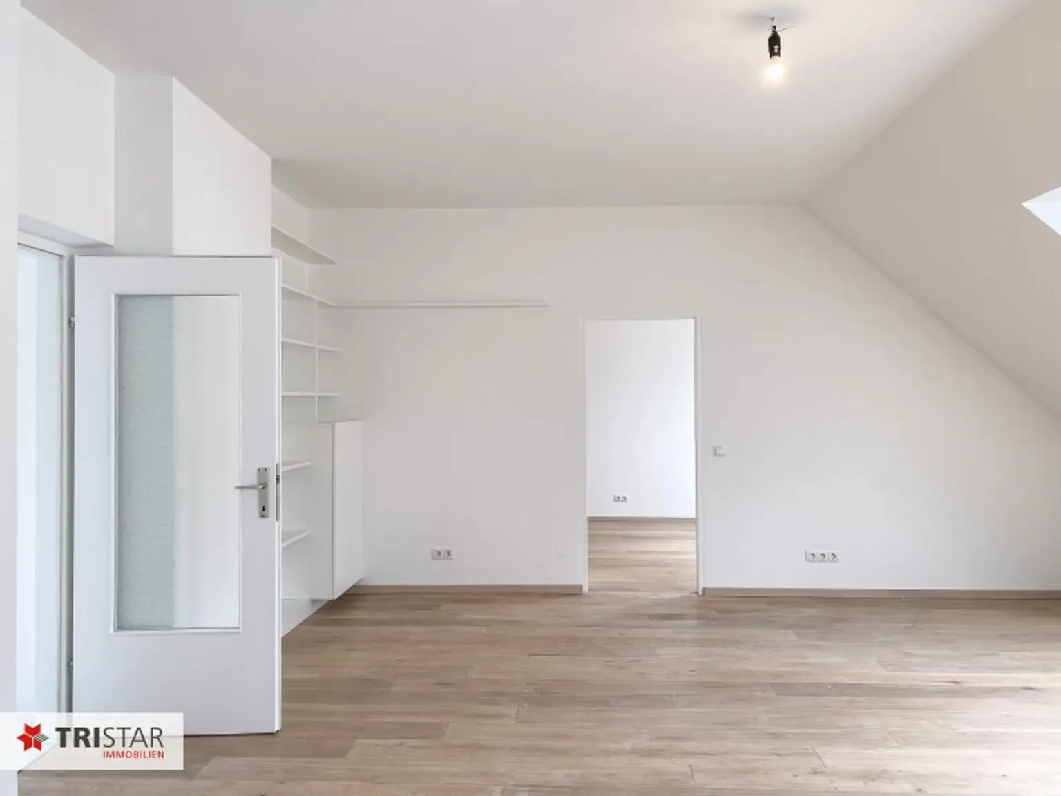 NEU :::I CALL IT HOME – STYLISCHE UND SEHR WOHNLICHE DACHGESCHOSSWOHNUNG MIT TERRASSE IN GUTER LAGE– Kauf in 1100 Wien:::