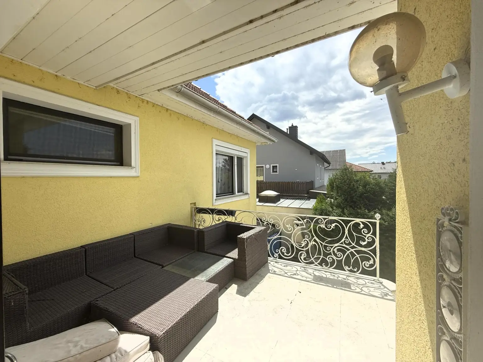 Haus/Villa mit lebenslangem Wohnrecht zu verkaufen // House/villa with lifetime right of residence for sale //