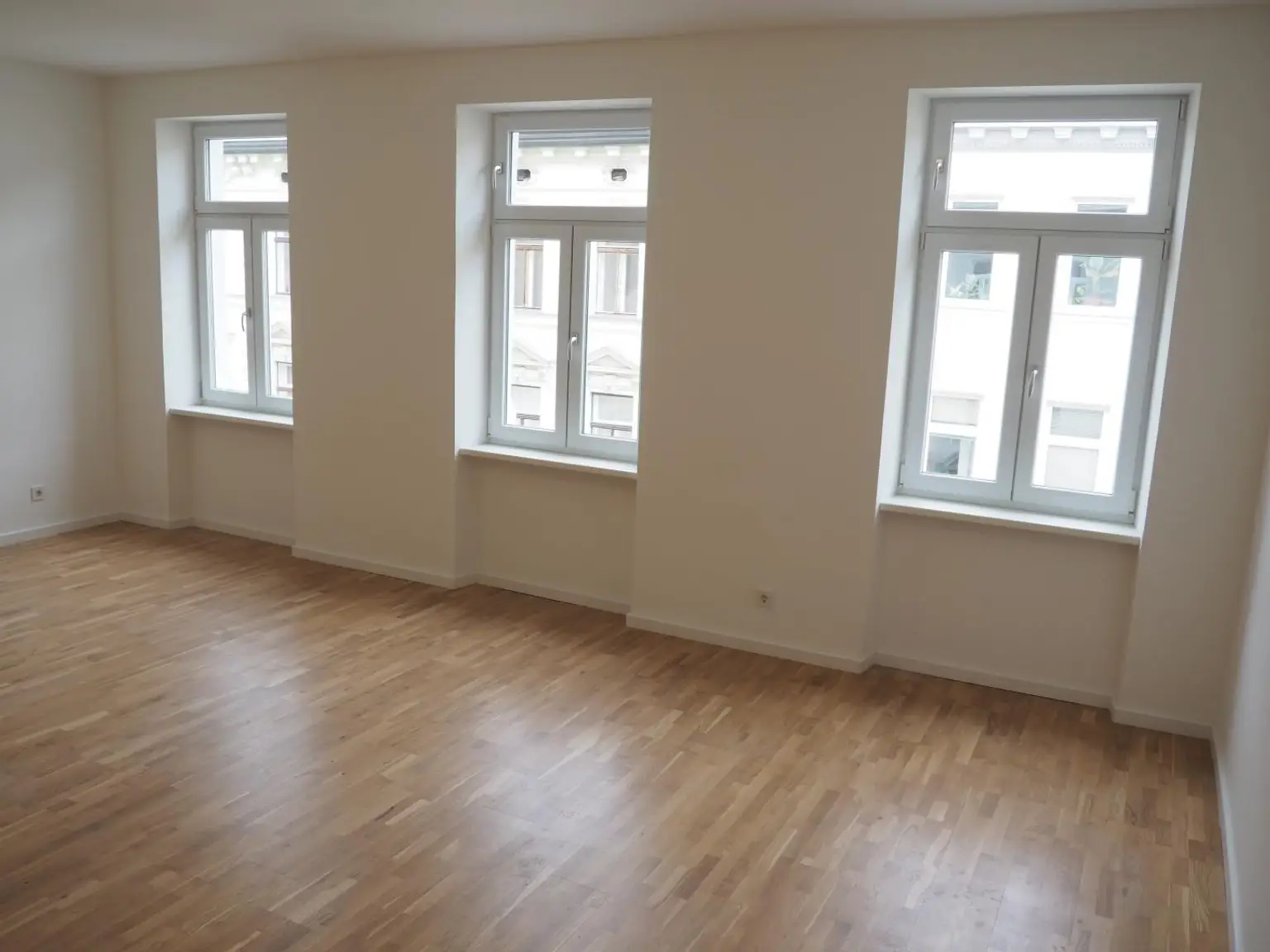 Schlafzimmer 2 (vor Erstbezug)