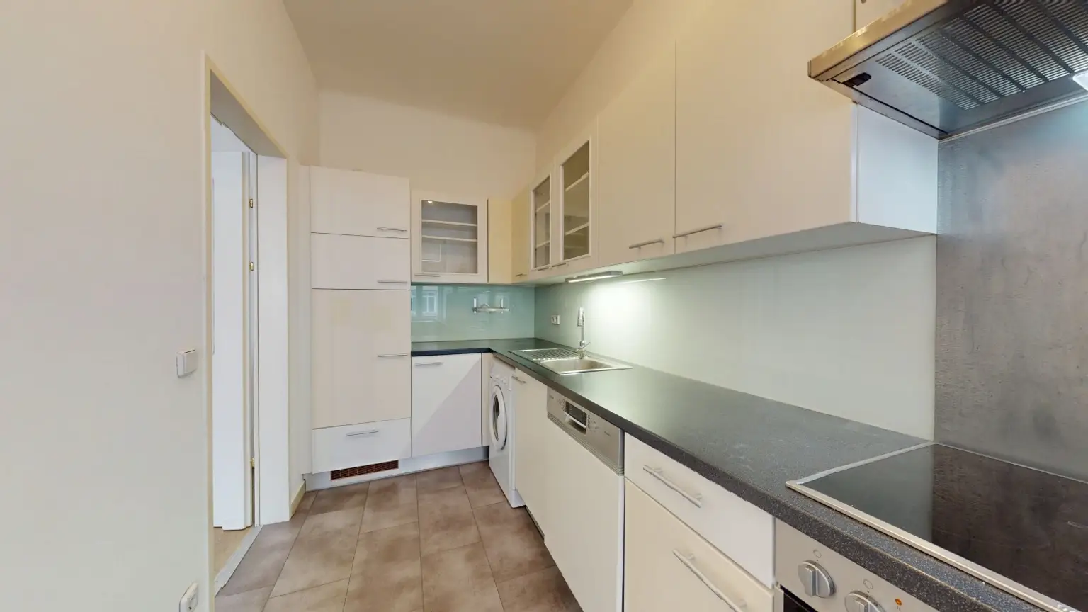 Modernisierte Altbauperle mit 3 Zimmern – In unmittelbarer Nähe zum Meiselmarkt!