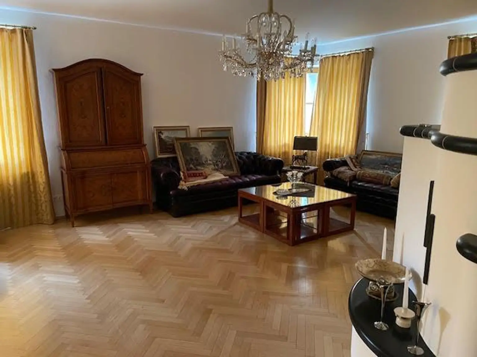 Kaminzimmer