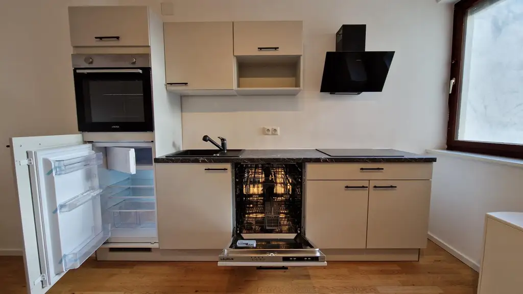 Modernisierte 2-Zimmer-Wohnung mit Loggia in begehrter Lage