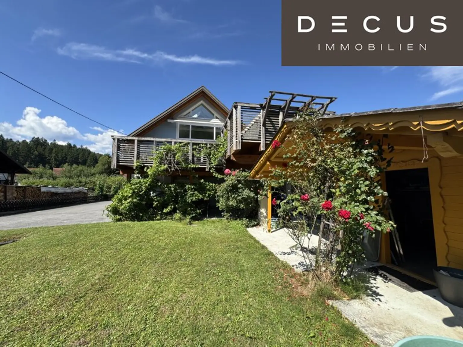 | TRAUMHAFTES MEHRFAMILIENHAUS IN LIGIST | ca. 274 m² WOHNFLÄCHE | MIT GARTEN | 2 TERRASSEN | MODERNE & HOCHWERTIGE AUSSTATTUNG | LICHTDURCHFLUTET | IDYLLISCHE LAGE