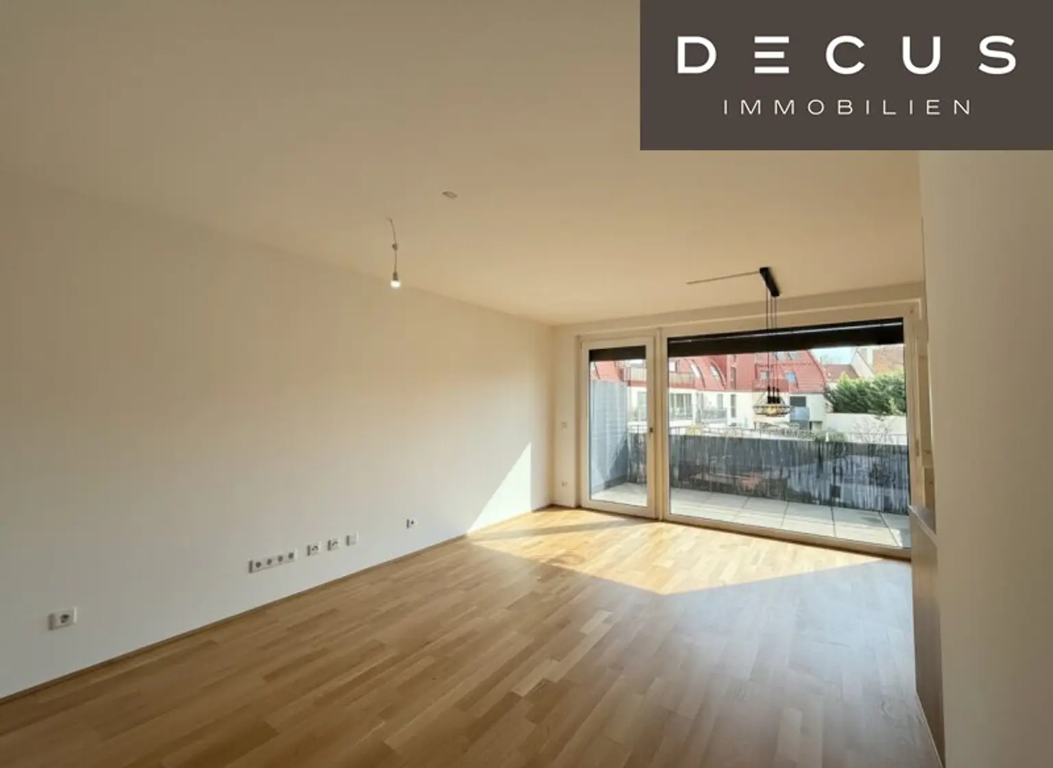 | 2 ZIMMER WOHNUNG MIT BALKON | GARAGENSTELLPLATZ MIT E-LADESTATION | AUSGEZEICHNETE NATURNAHE LAGE | NEUBAU |