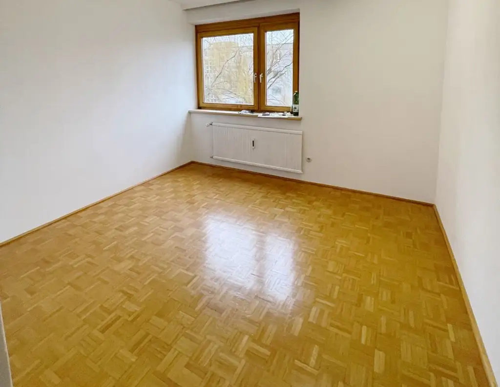 Renovierungsbedürftige 4-Zimmer-Wohnung in Schwaz zu verkaufen!