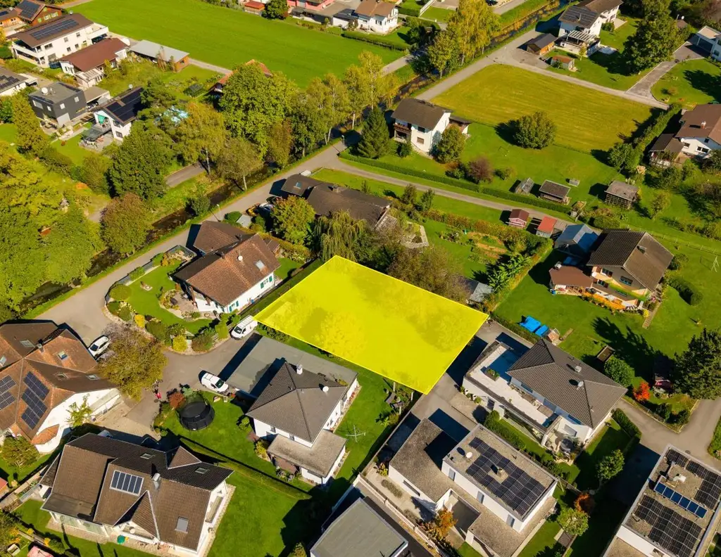 Grenznah & ruhig - Teilbares Grundstück