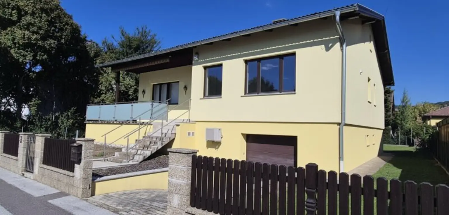 Einfamilienhaus in ruhiger Siedlungslage mit großem Garten (Pachtgrund)