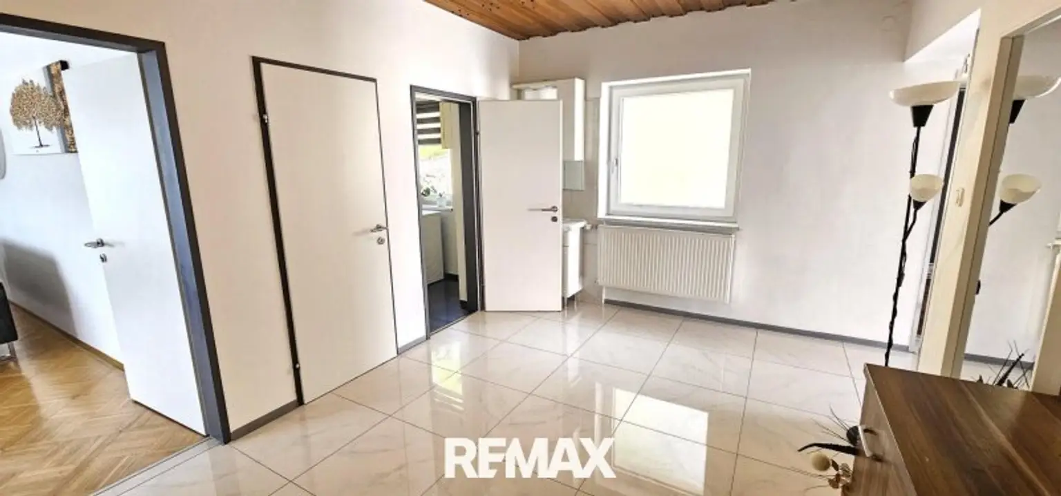 Eingang mit Diele 2. Ansicht 13,1m²