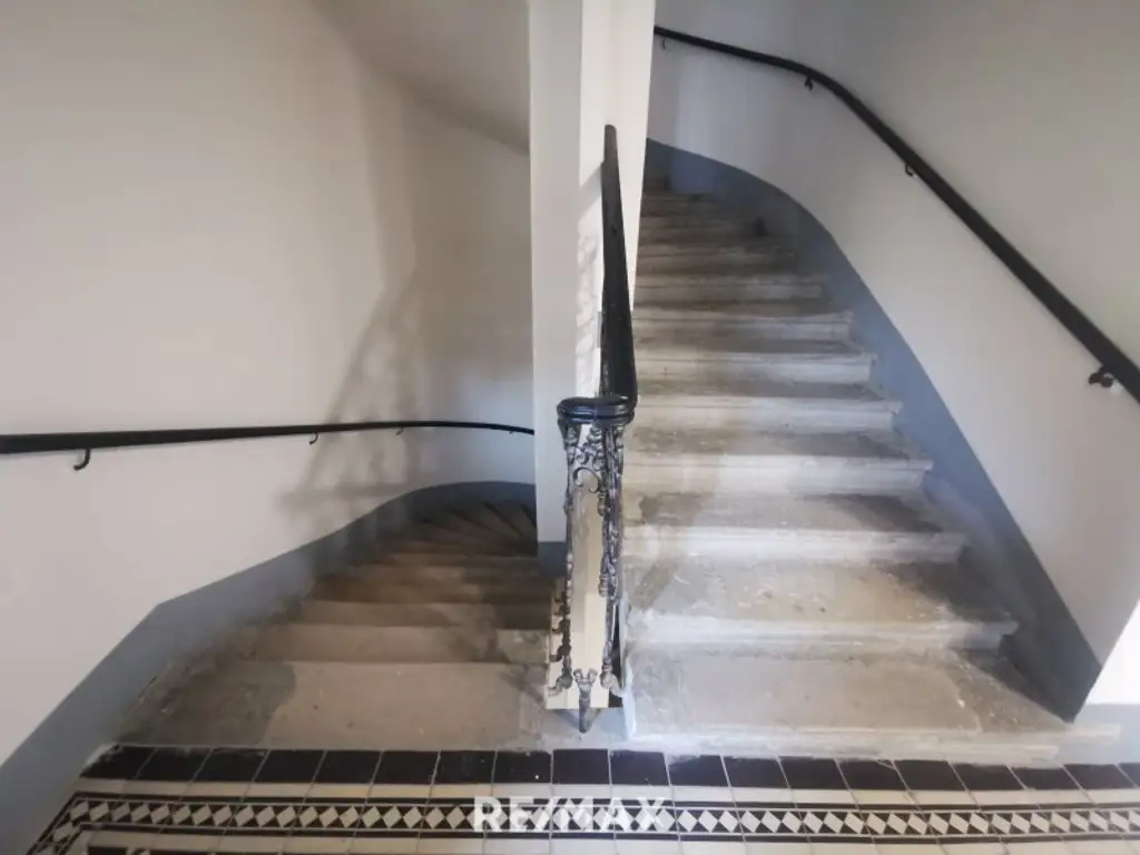 renovierungsbedürftiges Apartment in Meidling, nahe Schönbrunn und U4