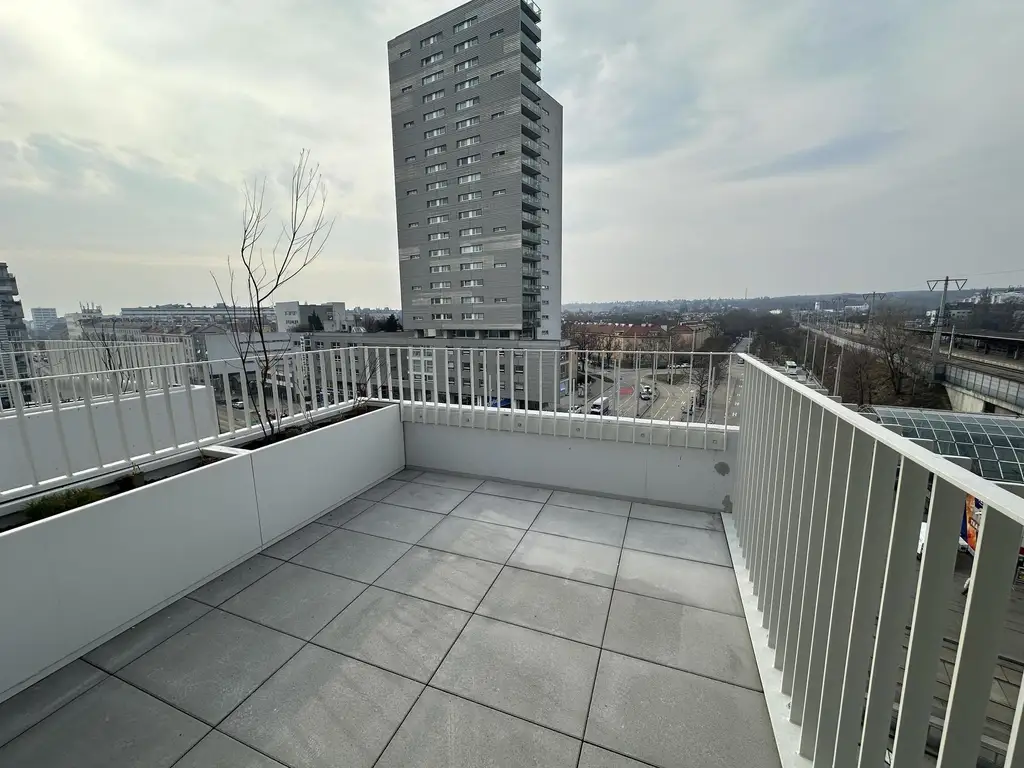 ZU HAUSE AM PULS DER STADT