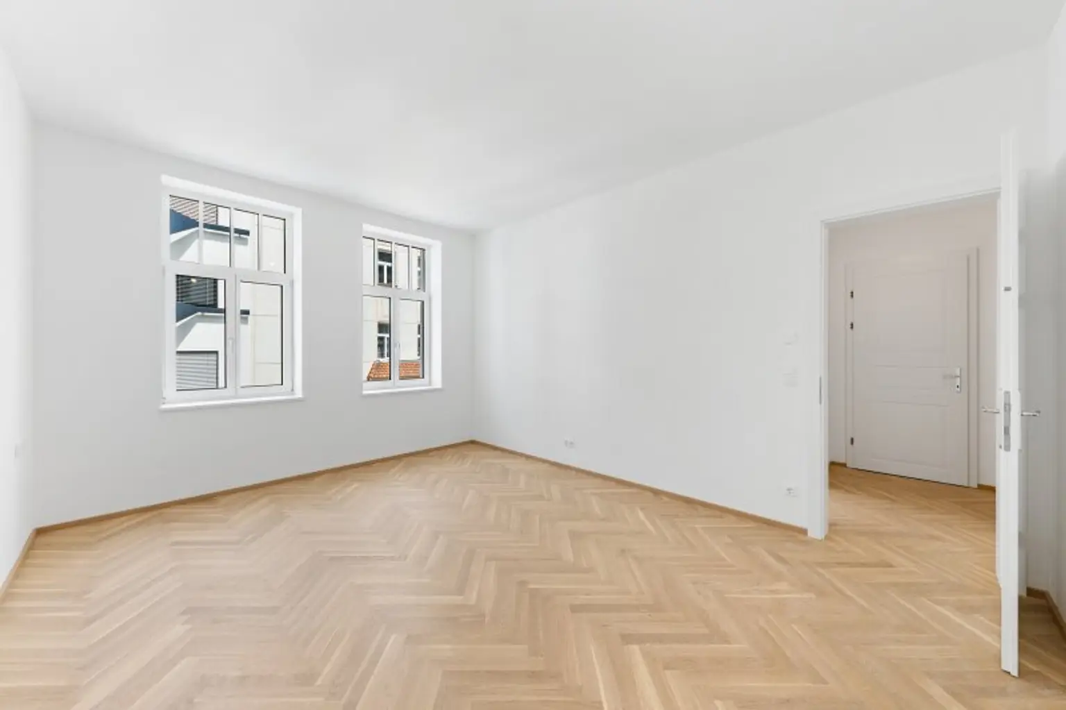 3-Zimmer-Altbaueigentumswohnung in generalsaniertem Altbau mit Balkon
