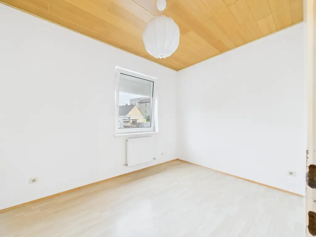 Eigentumswohnung- Erdgeschosslage mit Potential