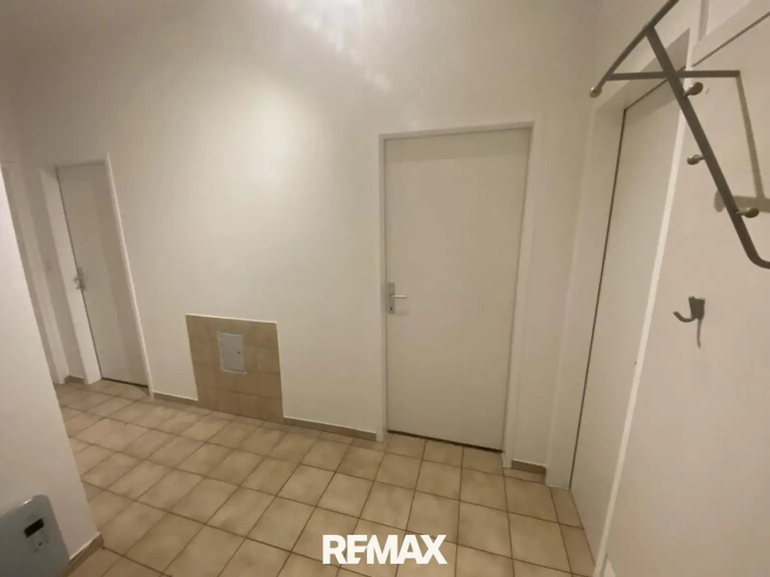 13 Vorzimmer b