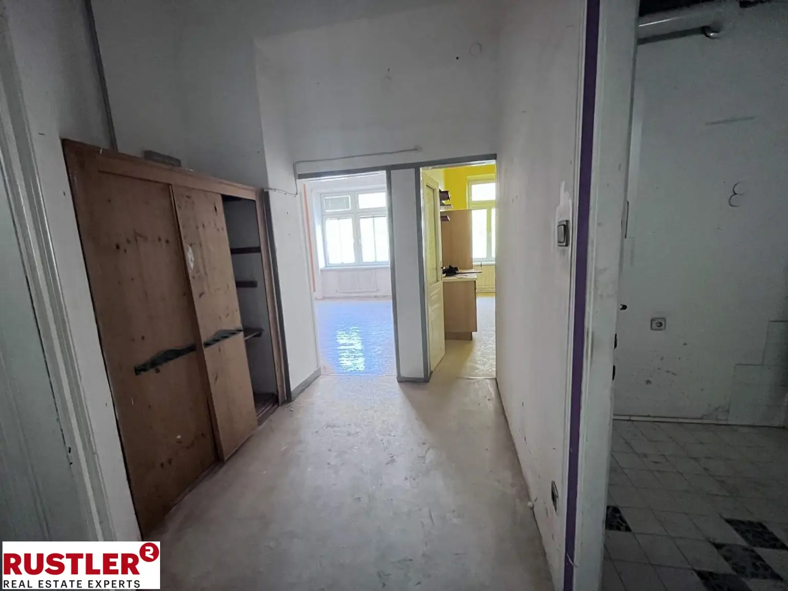 Charmante 2-Zimmer-Wohnung mit viel Potenzial!