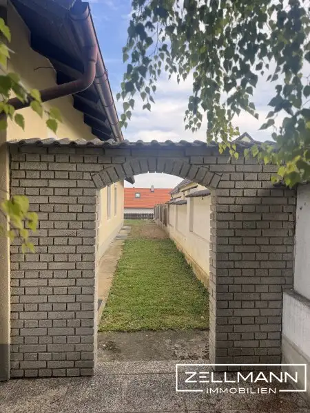 Viel Platz, viele Möglichkeiten – großzügiges Einfamilienhaus | ZELLMANN IMMOBILIEN
