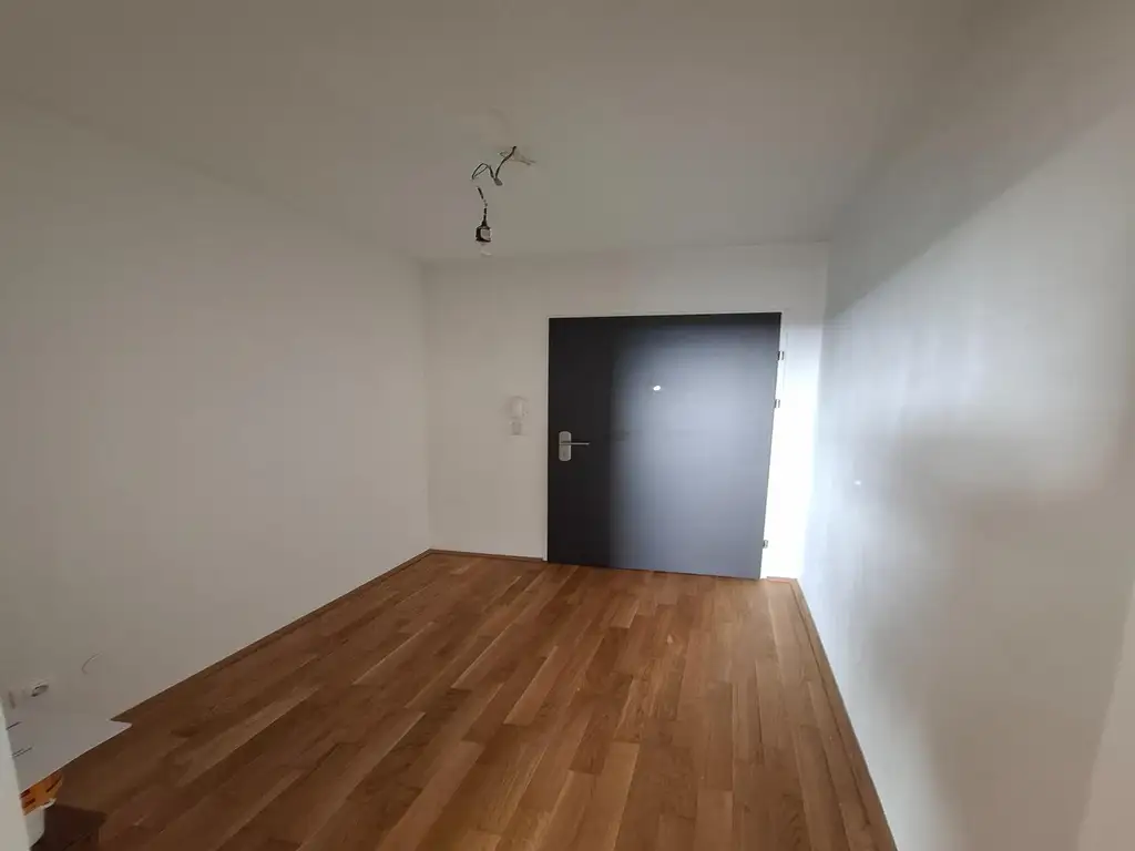 *** 2-Zimmer-Wohnung mit Loggia und Tiefgaragenstellplatz zu vermieten