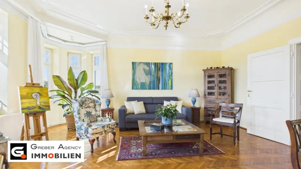 Großzügiges Herrenhaus für Wohnen, Arbeiten und Entspannen in Raabs an der Thaya