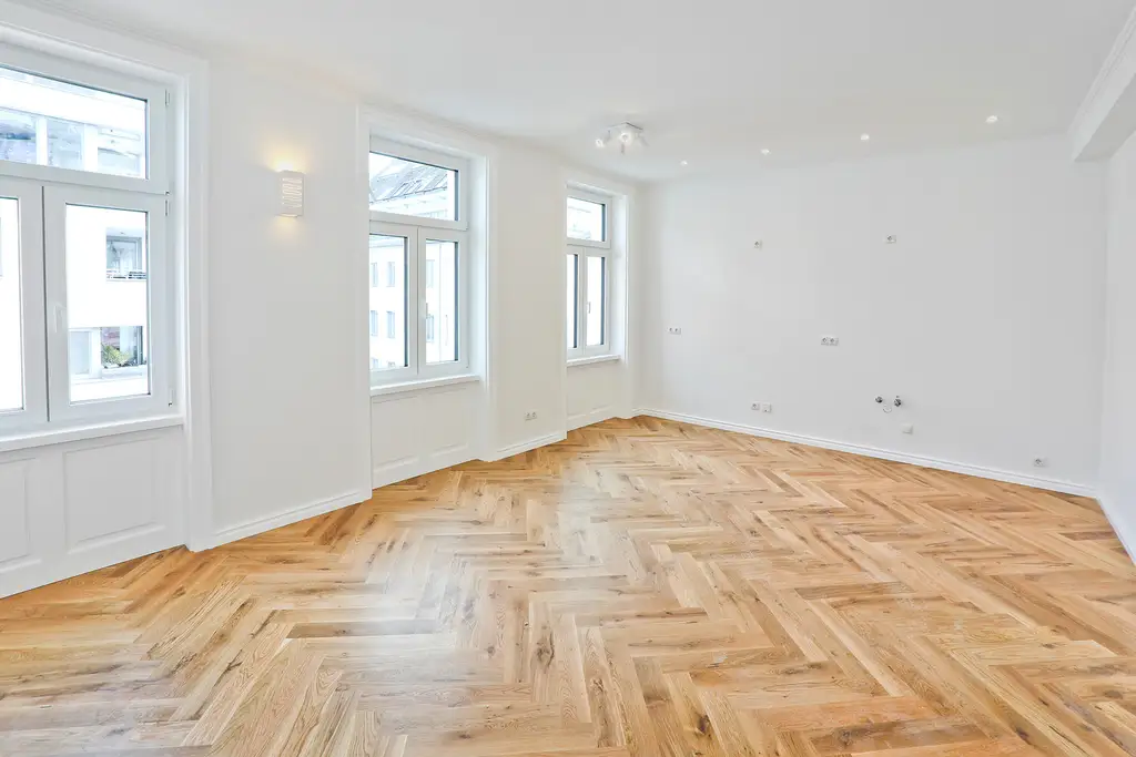 VIEVIENNE - Altbautraum in U-Bahn Nähe | 3-Zimmer-Wohnung mit Loggia | optimale Lage