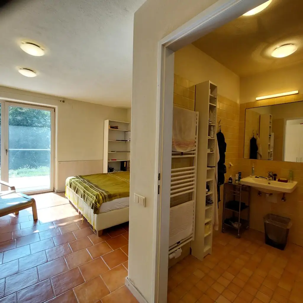Barrierefreies Niedrigenergiehaus auf über 2 ha Grund