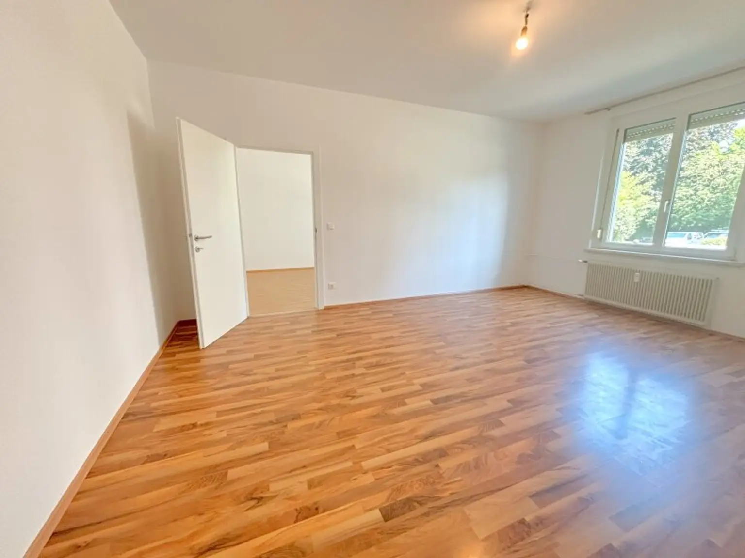Gemütliche 2-Zimmer-Wohnung mit möblierter Küche in idealer Lage!