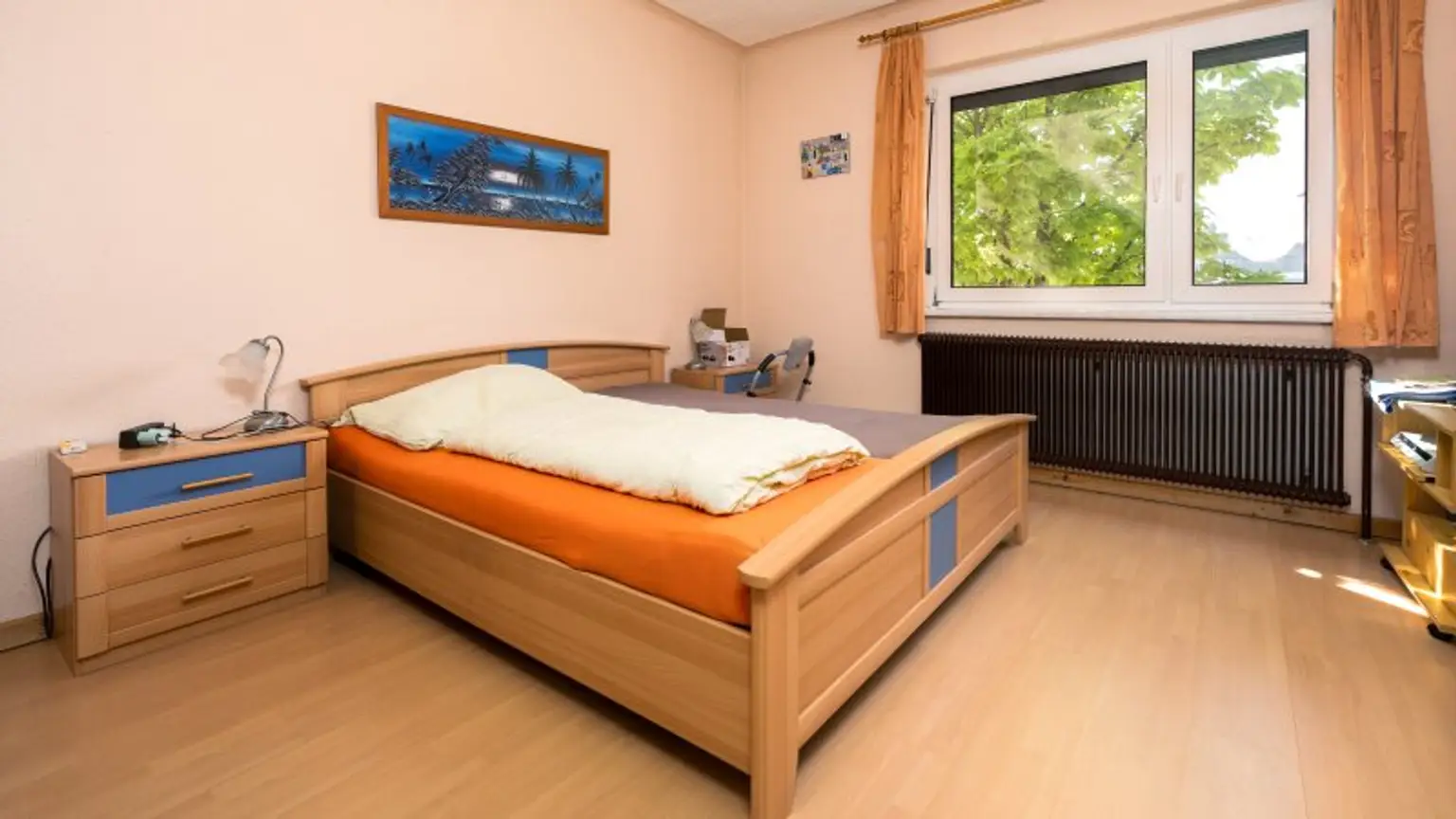 Kapitalanlage mit Potential – 2 Häuser auf Eckgrundstück mit rund 938 m² Grundstücksfläche!