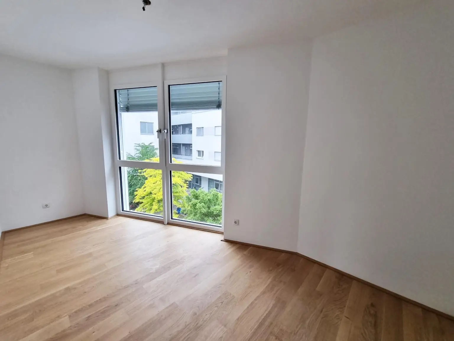 Bezugsfertige 5-Zimmer-Wohnung in Top-Lage in Graz Geidorf! Unverbaubarer Blick Richtung Mur!