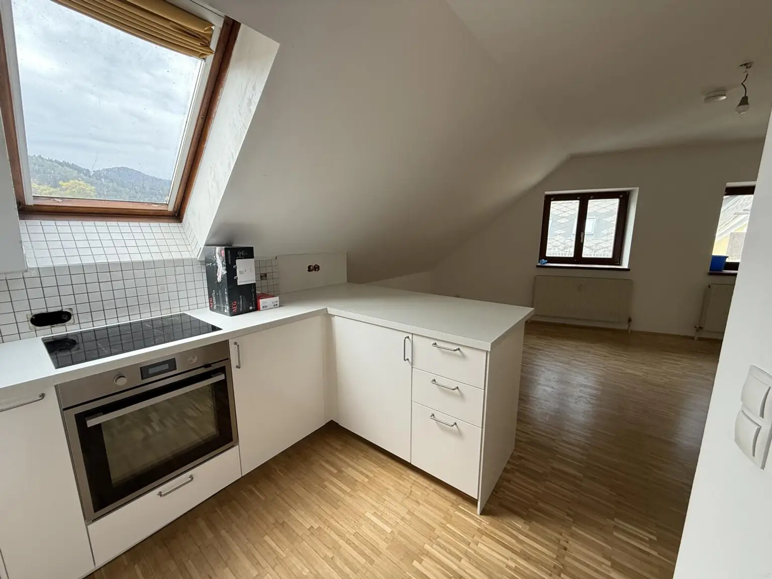Deutschfeistritz, tolle 2-Zimmer-DG-Wohnung in ruhiger zentraler Lage zu beziehen