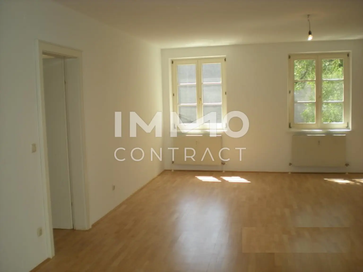 ** Ruhige 2-Zimmer Wohnung am Hauptplatz 15-16 , Top 18 **
