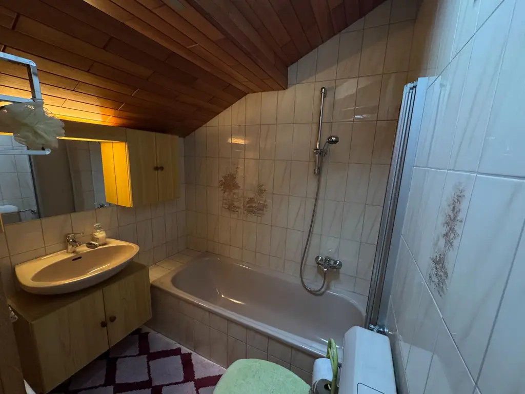 Charmantes Wohnhaus in Grund - tolle öffentliche Anbindung