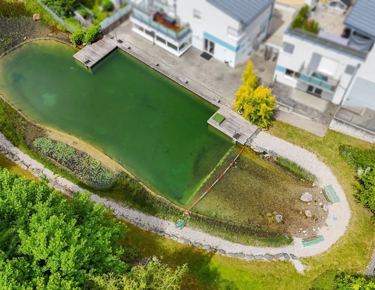 ***Design trifft Natur*** Stilvolle Gartenwohnung mit Schwimmteichnutzung